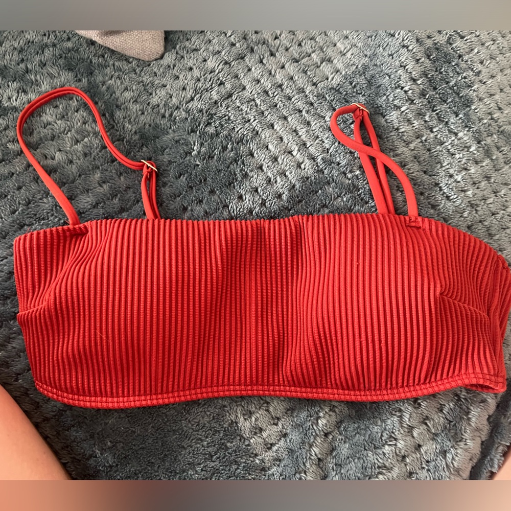 Size small hollister bikini top